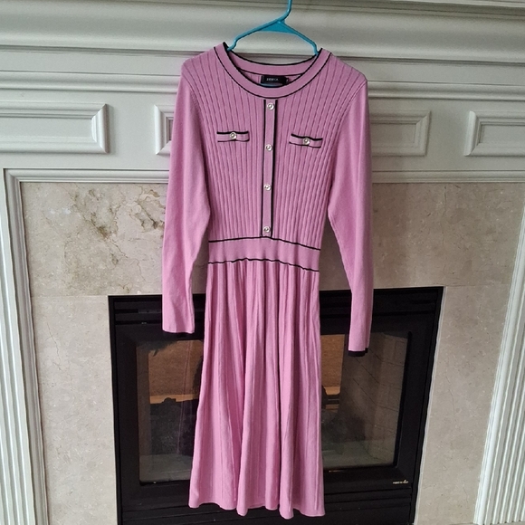 Zesica Dresses & Skirts - Chic Pink Maxi Dress